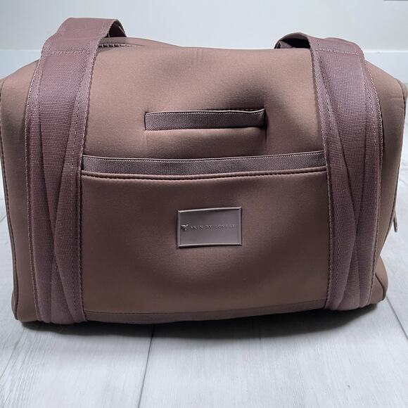 Dagne Dover Landon Neoprene Carryall Bag Dune Duffle Trolley Sleeve Medium - Picture 4 of 13